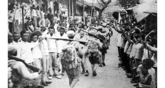 1947年我军遇袭，众多高级干部牺牲，毛主席愤怒不已：枪决护卫员