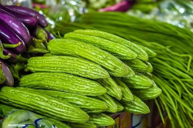 瓜果蔬菜播种时间表，菜农别错过了，用对方法，年年果实挂满枝头