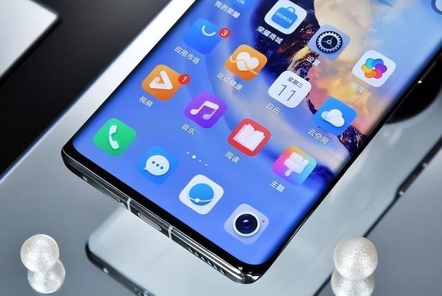 发布八个月下跌1400元，256GB+IP68防水，100倍变焦旗舰加速退场