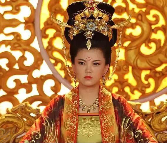 演武则天的老演员,25位扮演武则天的演员