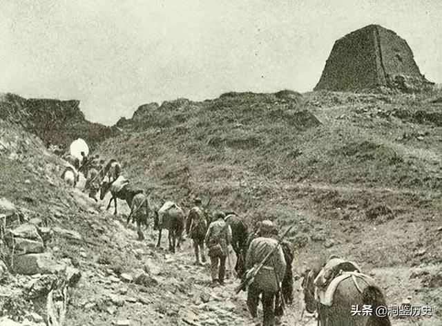 1949年小战士从报纸上认出父亲，指导员：别闹了！这可是兵团司令