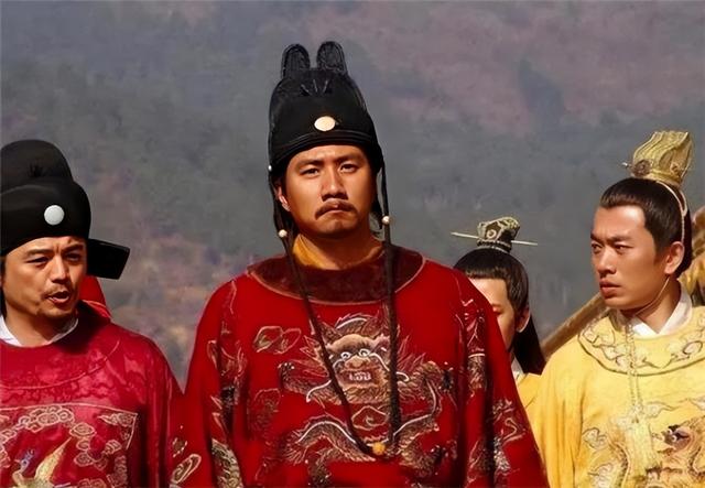 朱元璋为何不愿传位给朱棣呢？史学家：谁都可以，就他不行