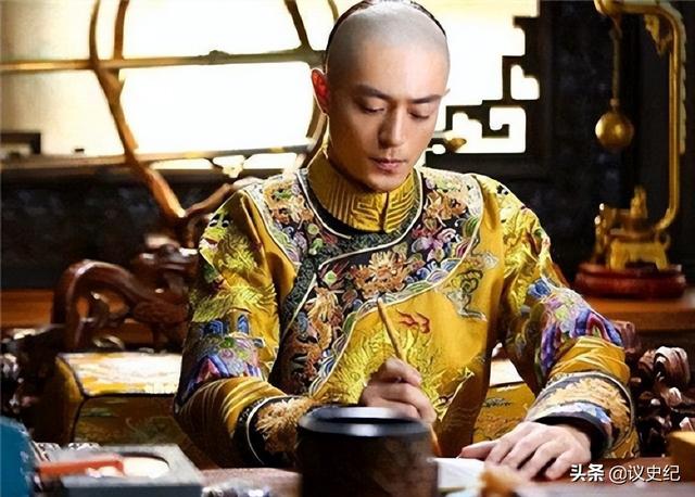 乾隆的一天是怎么过的？4点起床、晚上7点翻牌