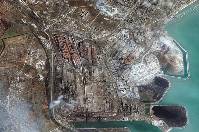 “大鱼”还在？泽连斯基愿用所有俘虏换守军，急求在钢铁厂外谈判