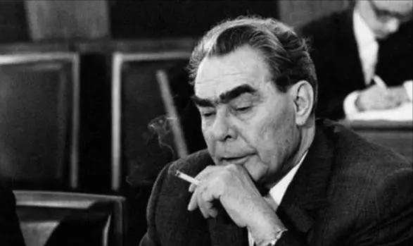 1969年大战一触即发，毛主席急令军区领导离京，做好一切战争准备