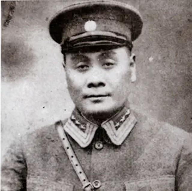 刘文彩最后的日子，房檐飞来几只乌鸦，下人驱赶却被他阻止：罢了