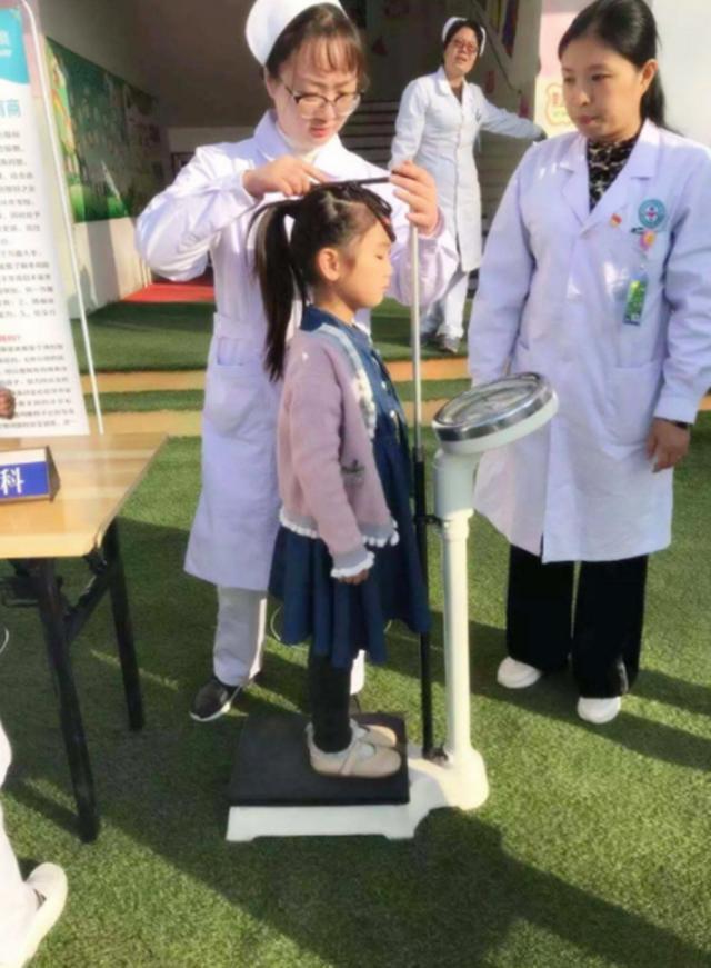 娃三岁时身高就有110公分，过来宝妈分享，孩子高于同龄人的秘密