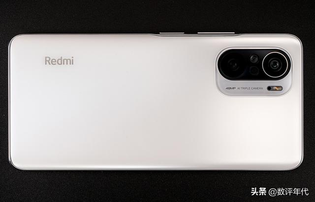 2022销量最好的两款千元手机：高配12GB+256GB，看看你更喜欢哪款