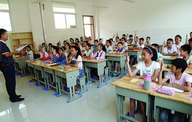 教育部门最新通知：中小学生将新增春秋假期，学生听到兴奋不已