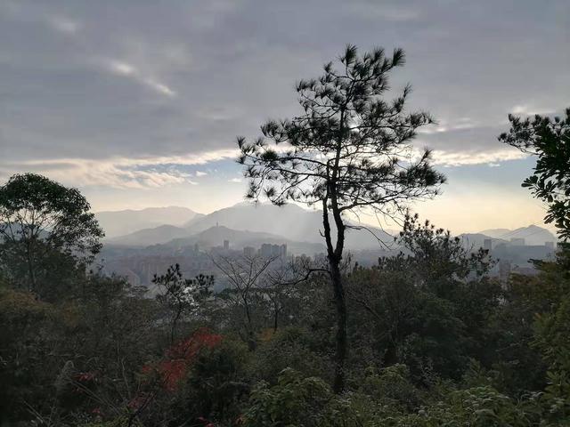 雲彩下的山城系列（三）