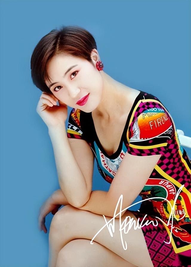 �������̷���Ů����(5λ����ͷ������ֵ�����Ů�ǣ��ѹ�����ѡ�񡰶̷���������)