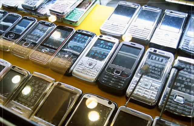 “手机中的战斗机”，为什么突然“坠机”了？