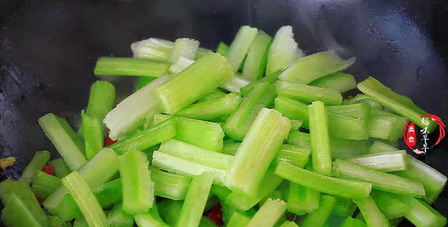 明日惊蛰，不管有钱没钱，这6种食物多给家人吃，早吃早受益