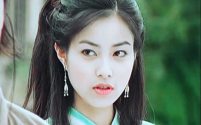 赵丽颖杨幂宋轶李一桐最近都尝试了同一种发型 果然越红的人越好看