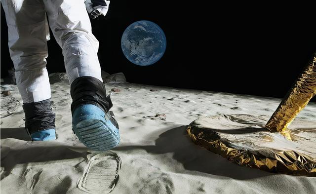 速度每秒600公里，地球正以超快速度在穿越宇宙，我们却感觉不到