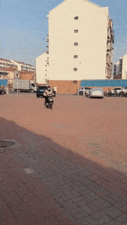 Helmetphone智能头盔：科技加持，安全骑行