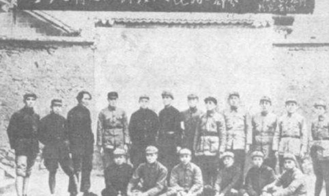 1984年贺子珍病逝，上海市委请示葬礼的规格，邓小平一句话定调
