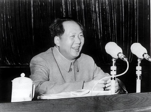 毛主席去世前两次将叶剑英叫到面前没说话，1980年叶剑英道出内情