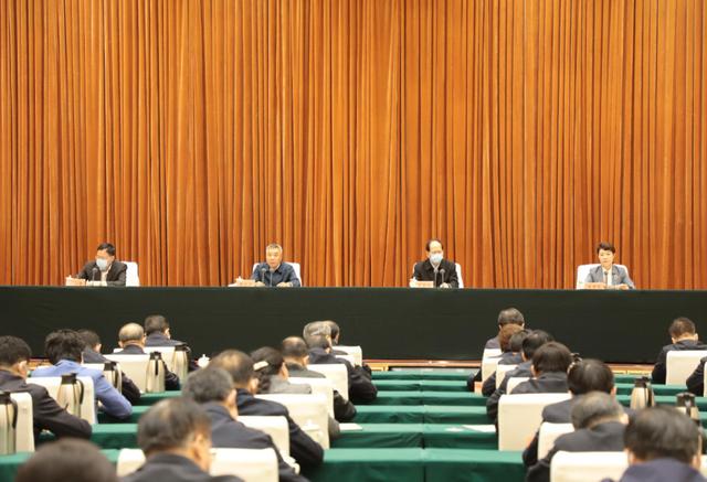 中央第三生态环境保护督察组督察内蒙古自治区动员会在呼和浩特召开