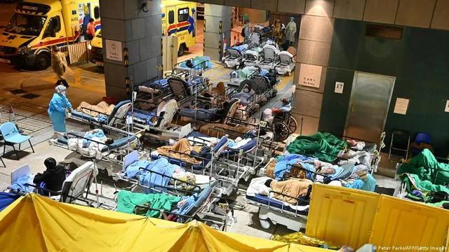 香港何时能与内地通关？实现群体免疫和内地疫情形势稳控同时具备
