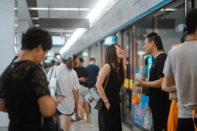 素颜!24小时收微信秒结