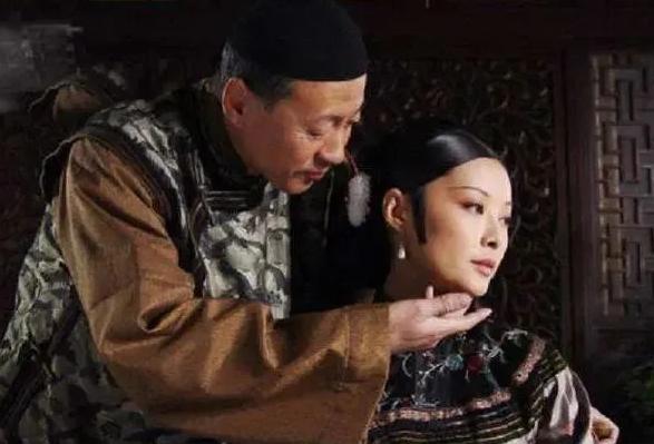 川西“土皇帝”刘文彩，死后家产如何安排，妻妾子女什么下场？