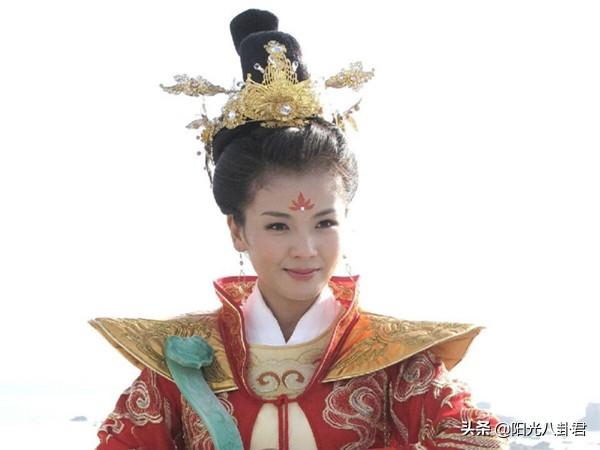 长着一张演员脸，演技却一言难尽，这5位内地女演员个个都被高估
