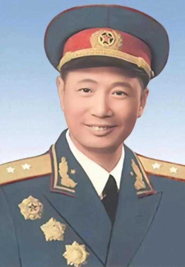 1955年首次授衔，177名中将时任职务简述，附各自戎装照片