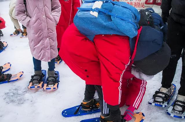 滑雪团建方案