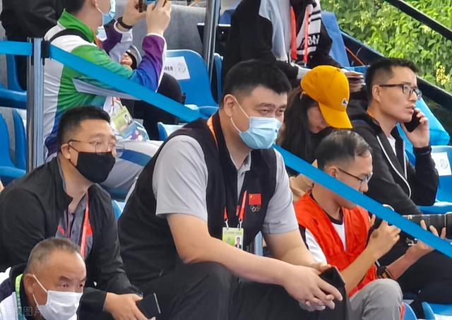 CBA最新三消息，媒体为赵继伟鸣不公，篮协选拔男篮二队主教练