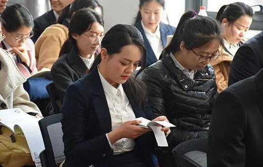 三本生扎堆报考公务员，遭质疑：三本都能考上，那读985有何意义