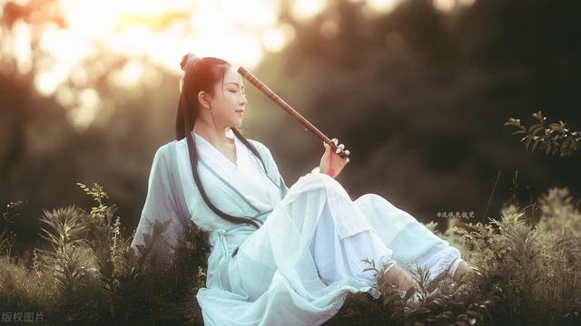 故事 镇北将军尚未婚配 过路时捡到的小乞丐 成了自家水灵媳妇
