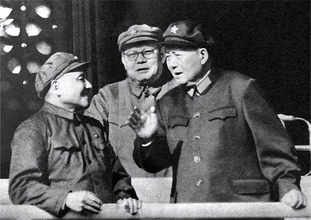毛主席去世前两次将叶剑英叫到面前没说话，1980年叶剑英道出内情
