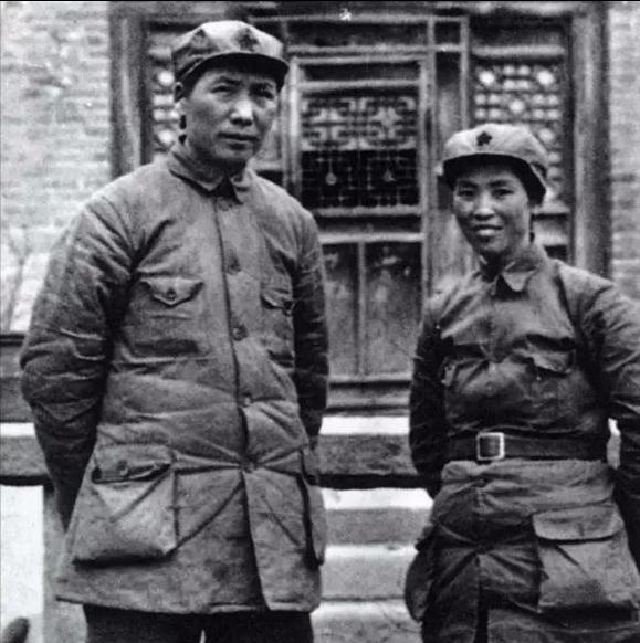 1976年，孔继宁14岁外公毛主席去世，孔继宁：妈妈一直想念外公