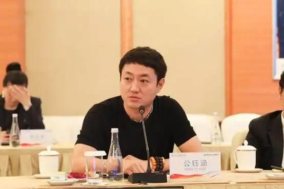姚笛文章哪一年被爆出轨的（沦为资本弃子后）(6)