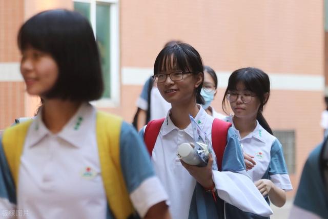 2022高考倒计时，新增31个专业很抢手，志愿填报将影响一辈子