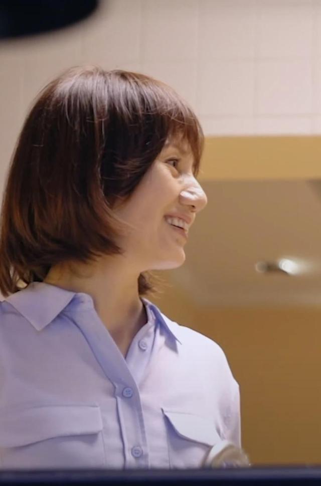 张艺兴很小吗
