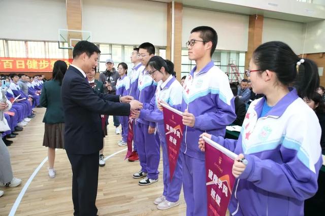 高考倒计时100天！长春这7所高中百日誓师大会现场曝光