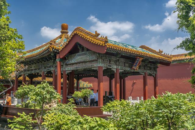 故宫博物院御花园景色介绍(故宫博物院御花园景点介绍)-天晟网