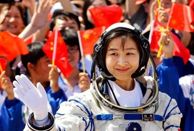 我国首位女航天员刘洋，为何不再上太空了？如今怎么样了？