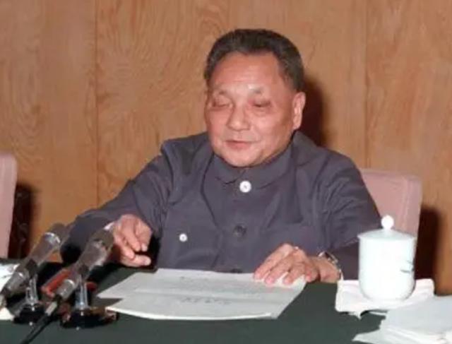 中国要不要参加勃列日涅夫的葬礼？邓公做出决定，缓和中苏关系