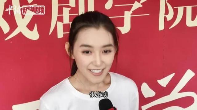 蒋依依起诉冯小刚经纪公司，演技和颜值同时在线，蒋依依反击了
