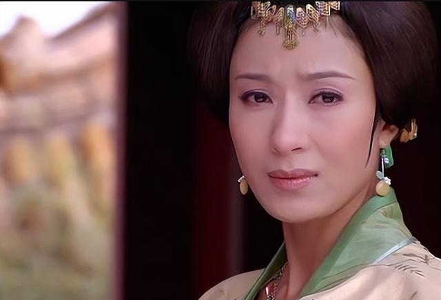明宪宗晚年感叹膝下无子，太监扑通跪倒：您儿子6岁了，在冷宫里