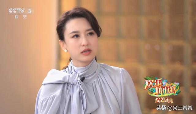 主持人比赛成绩比李思思优秀，张蕾为何得不到主持春晚的机会？