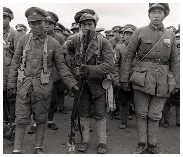 电影南征北战上映时，有人问李仙洲：影片中的李军长是你吗