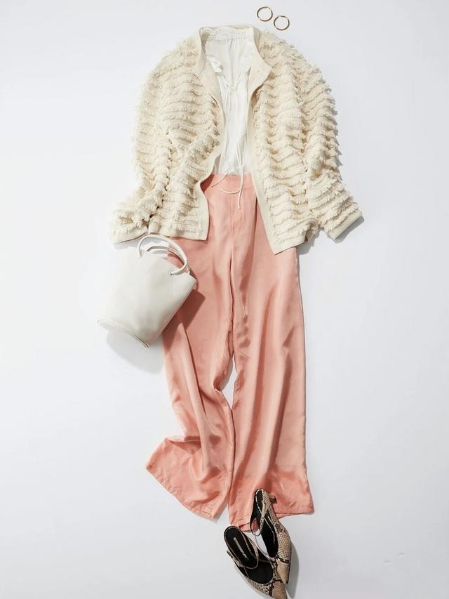 粉色阔腿裤配什么颜色上衣好看(夏天粉色裤子的最佳搭配小个子)(13)