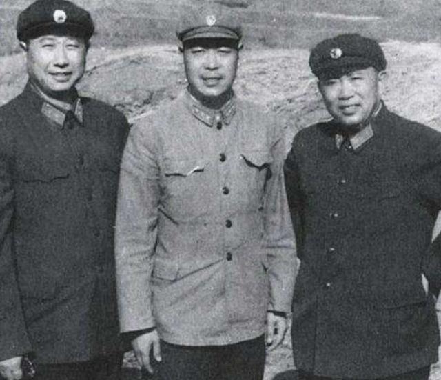 1955年授衔，林彪对刘亚楼的军衔感到不满，为他出头建议授予大将
