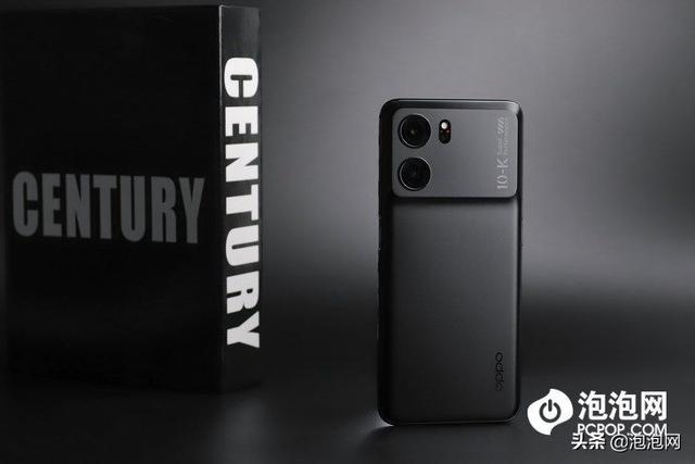 家族式曲线美学设计，OPPO K10带来电竞级握感