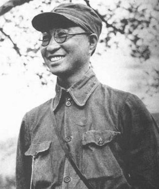 1952年彭德怀回国，邓华请求粟裕接替总指挥，毛主席为何拒绝？
