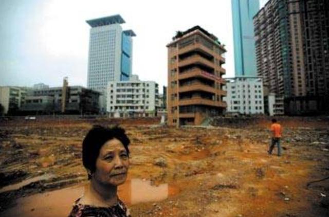 深圳钉子户蔡珠祥：夫妻联手获得1700万拆迁款，分完钱后家散了